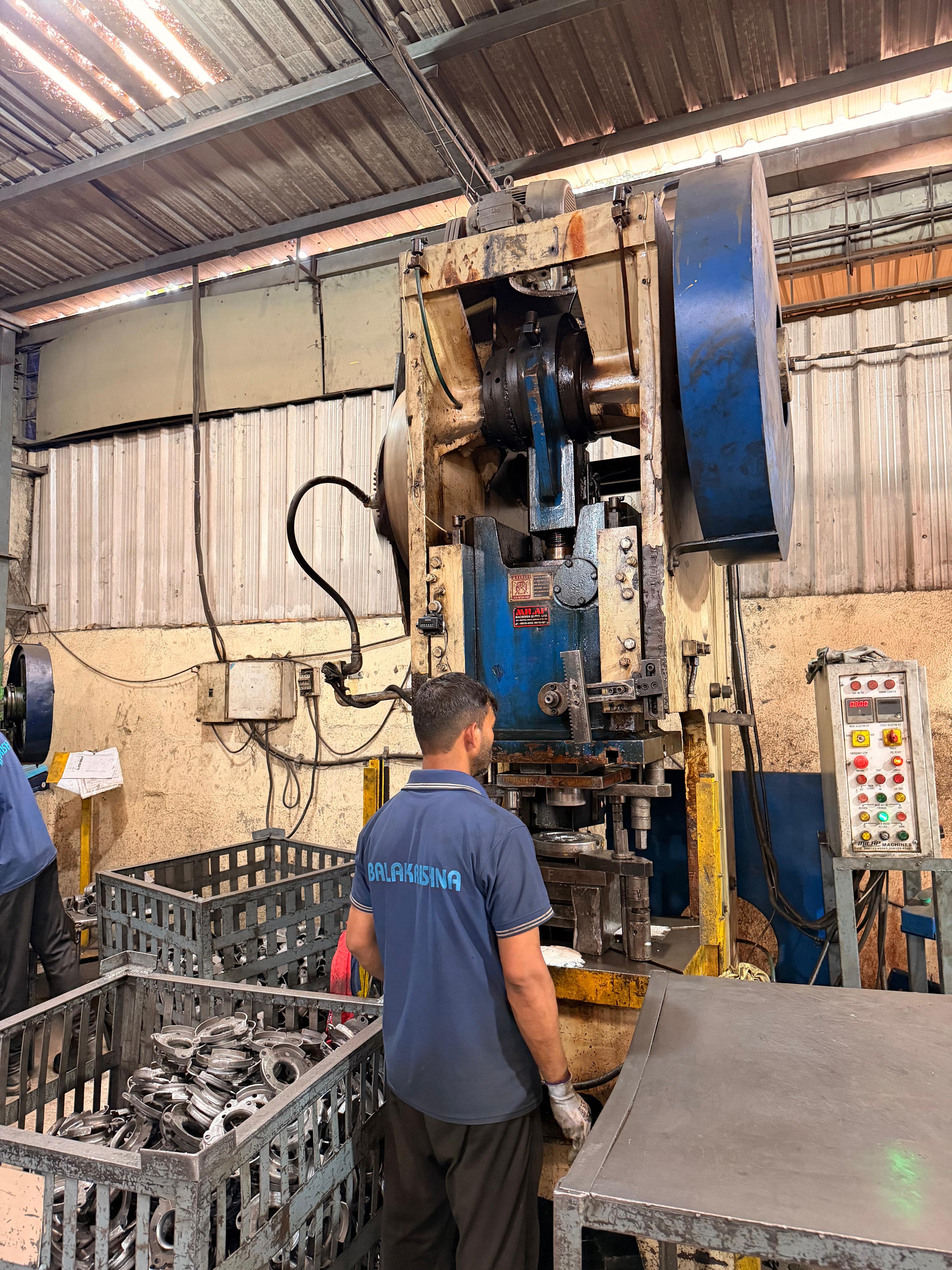 Pneumatic Press 300 Ton