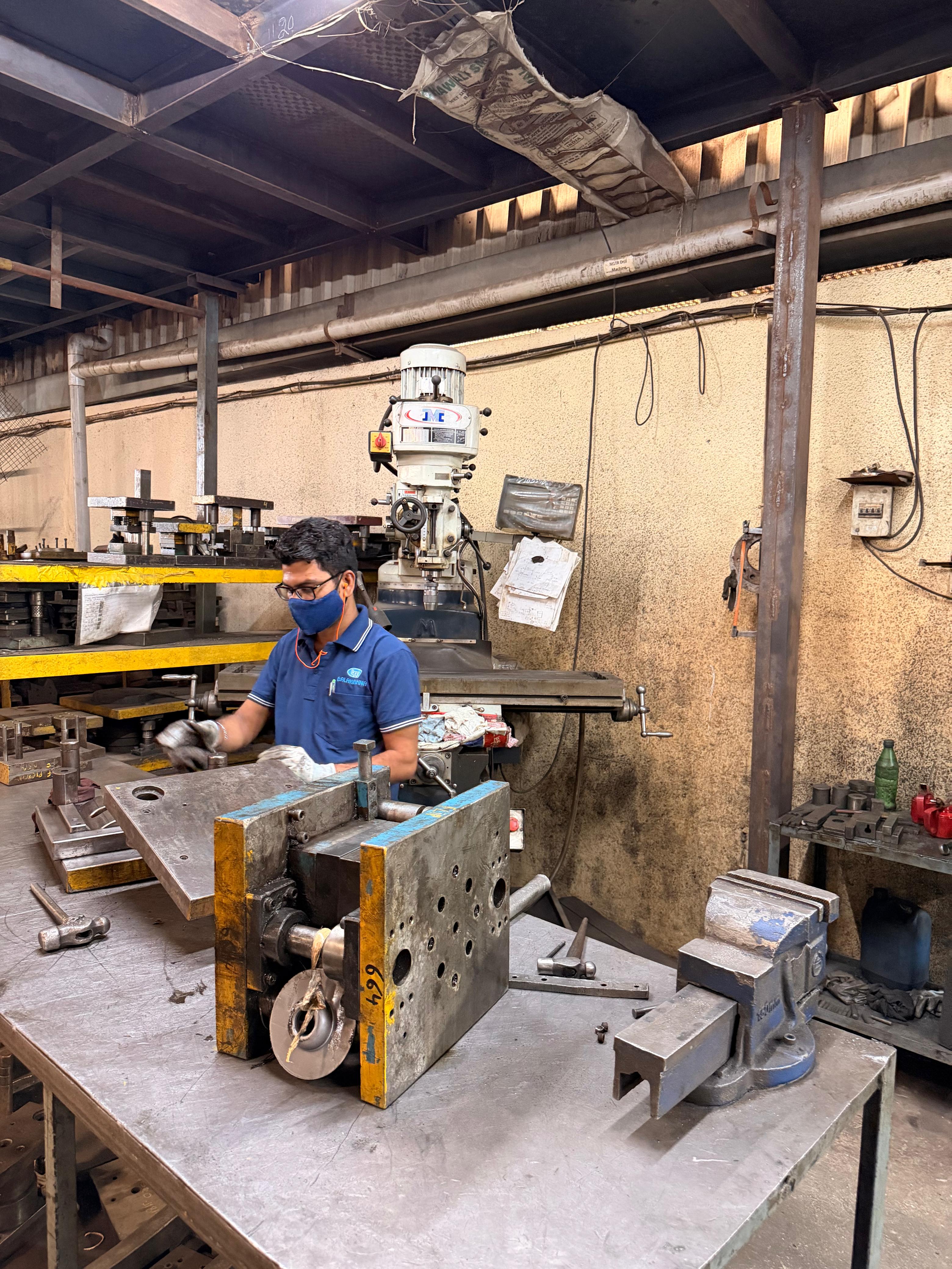 Pneumatic Press 300 Ton