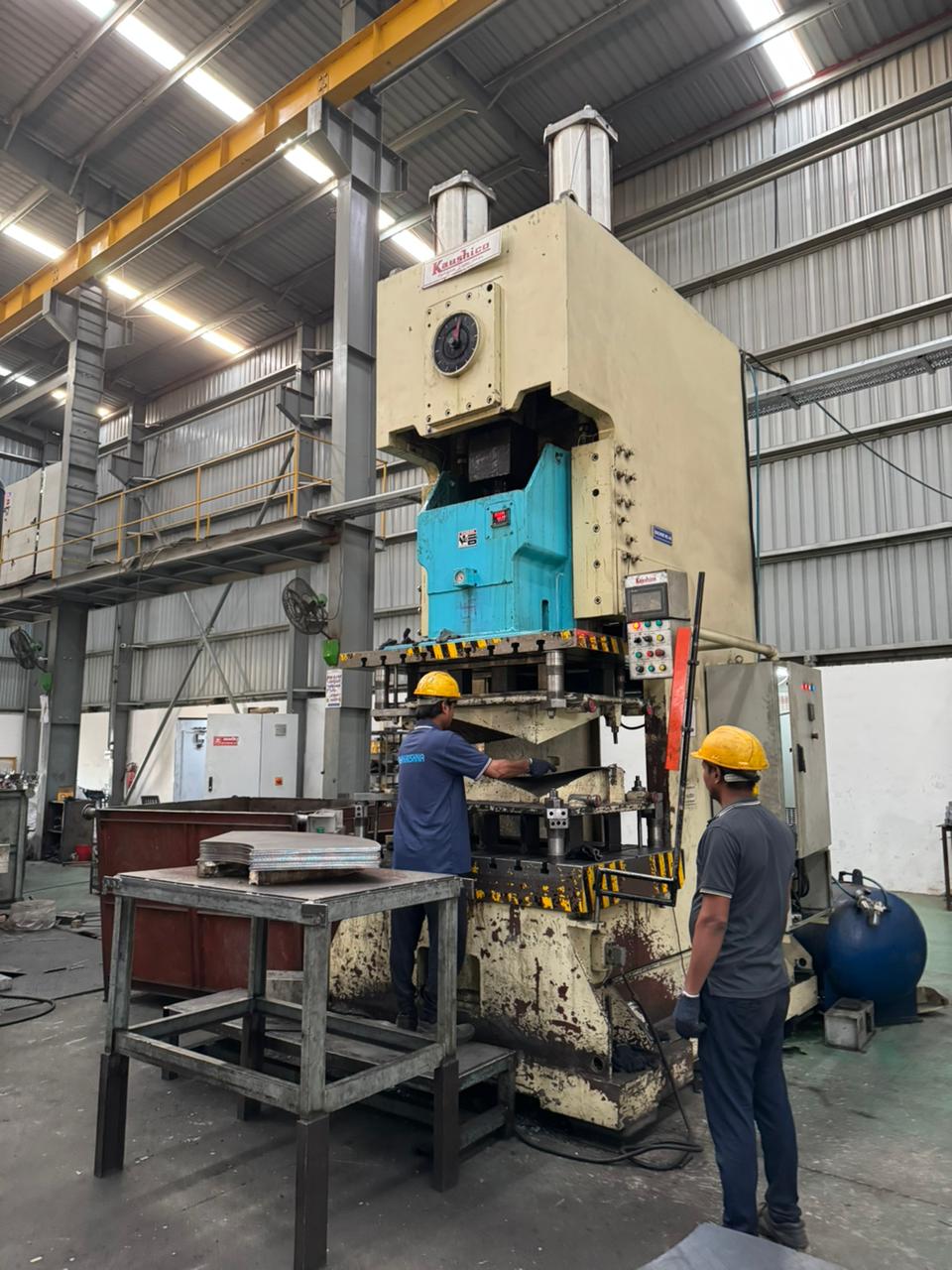 Pneumatic Press 350 Ton